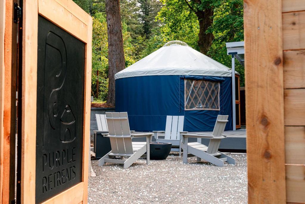 Purple Retreats - Luxury Yurt & Apartment *