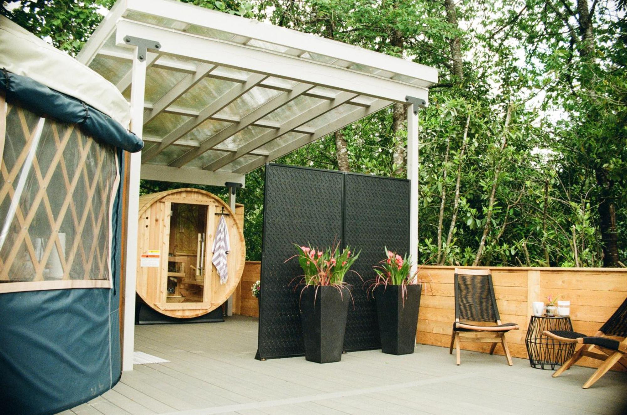 Purple Retreats - Luxury Yurt & Portland