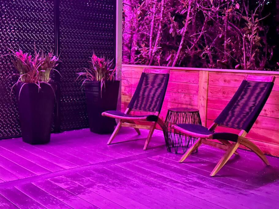 Purple Retreats - Luxury Yurt &