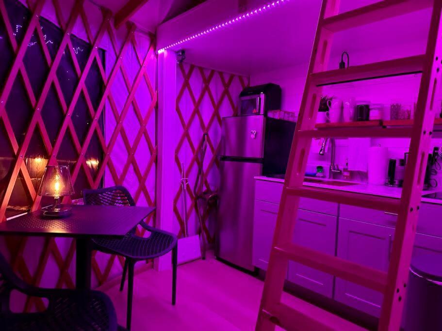 Purple Retreats - Luxury Yurt & Apartment